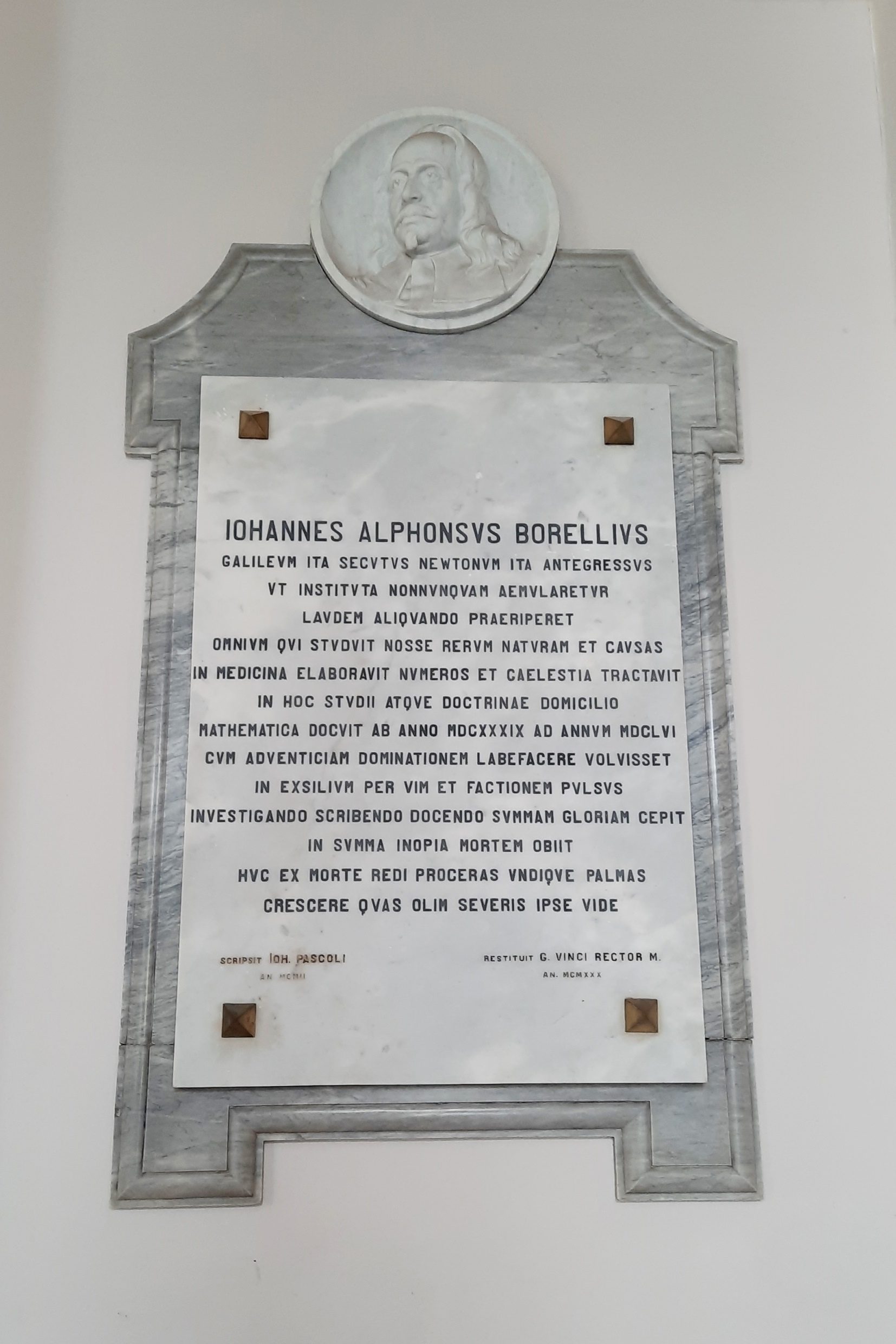 Giovanni Alfonso Borelli's memorial tablet, Messina - 03.jpg